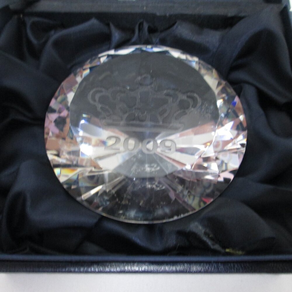 Badash Crystal glass Paperweight Figurine 2009 clear NEW NIB w/ Box